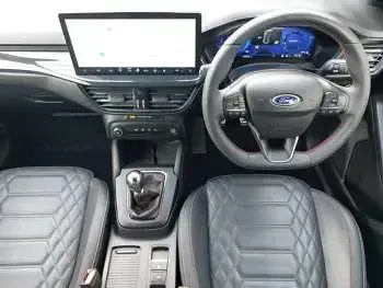 Used Ford Focus ST-Line X 155 HP (114 kW) 2023 Red Hatchback