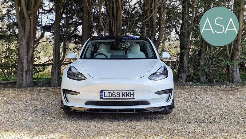 Used Tesla Model 3 Performance 461 kW (627 HP) 2019 White Sedan