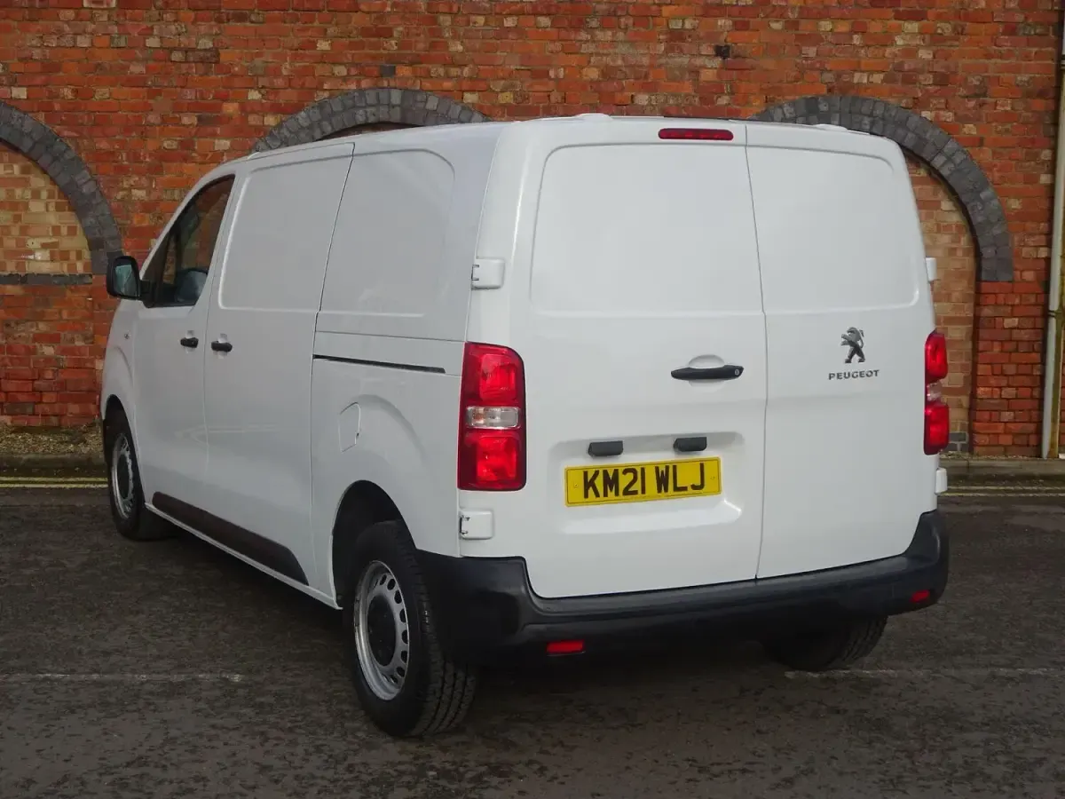 Used Peugeot Expert S 2021 White Van