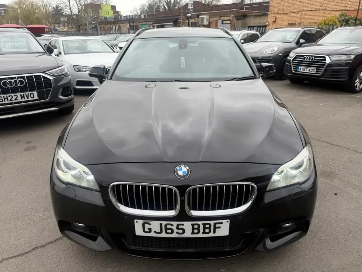 Begagnad BMW 520 M Sport 2015 Svart Kombi