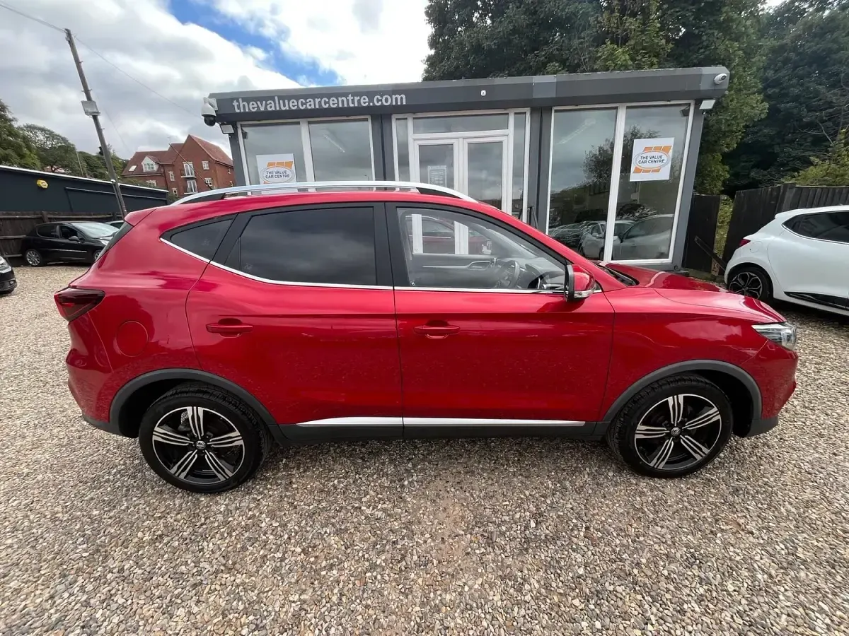 Used MG ZS Exclusive 111 HP (81 kW) 2020 Red SUV