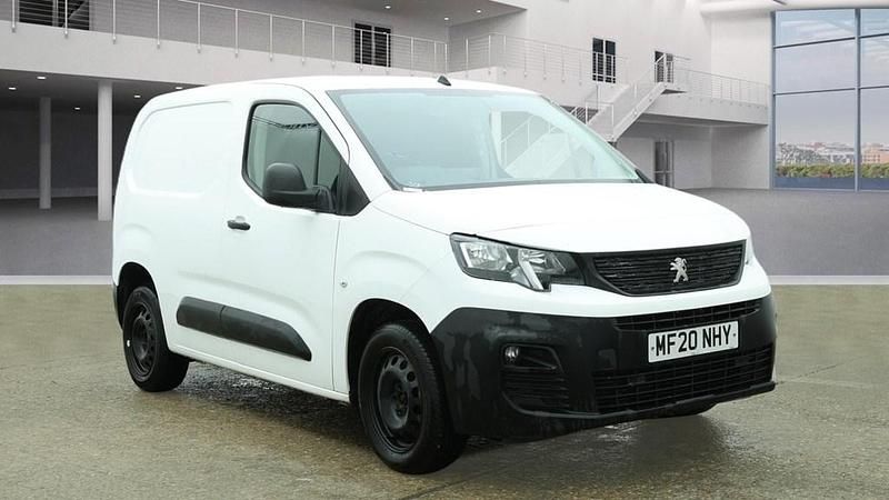 Used Peugeot Partner 2020 White MPV