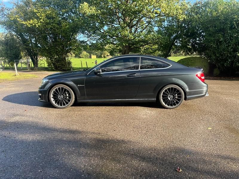 Usado Mercedes C63 AMG 2012 Preto Coupé