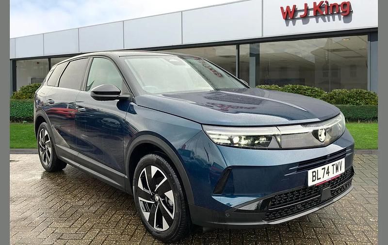 Used Vauxhall Grandland X GSe 136 HP (100 kW) 2024 Blue SUV