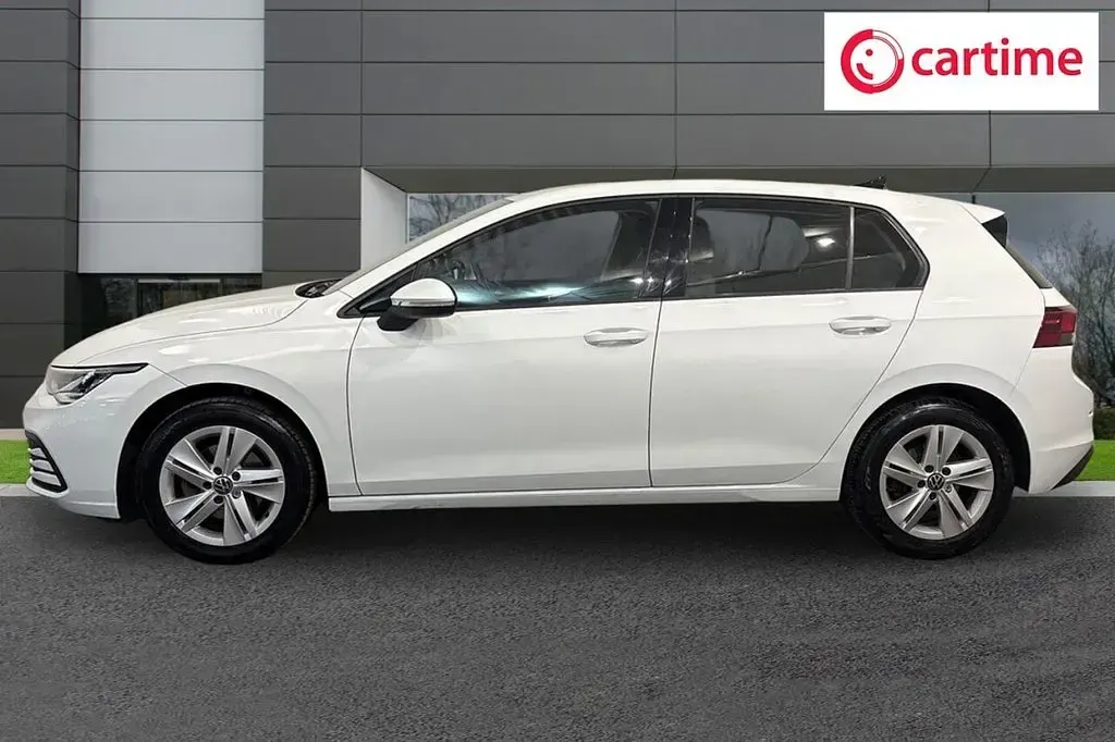 Usado VW Golf VIII Life 150 CV (110 kW) 2022 Blanco Utilitario