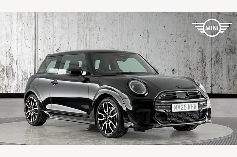 Used Mini Cooper Sport 204 HP (150 kW) 2025 Hatchback