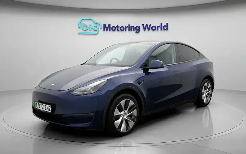 Used Tesla Model Y Long Range AWD 286 kW (389 HP) 2025 SUV