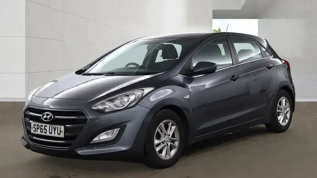 Used Hyundai i30 SE 110 HP (80 kW) 2015 Grey Hatchback