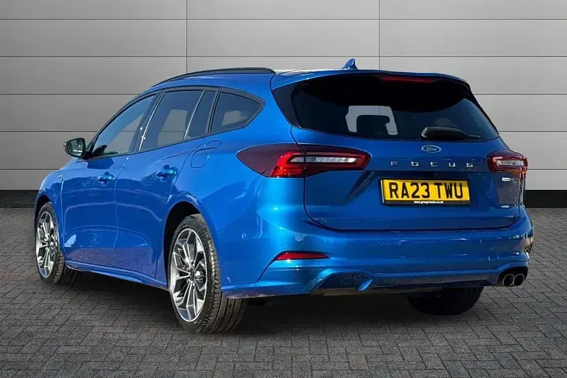 Used Ford Focus ST-Line X 153 HP (112 kW) 2023 Blue Estate