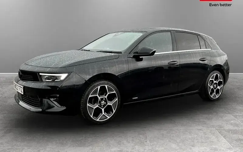 Used Vauxhall Astra Ultimate 131 HP (96 kW) 2026 Hatchback