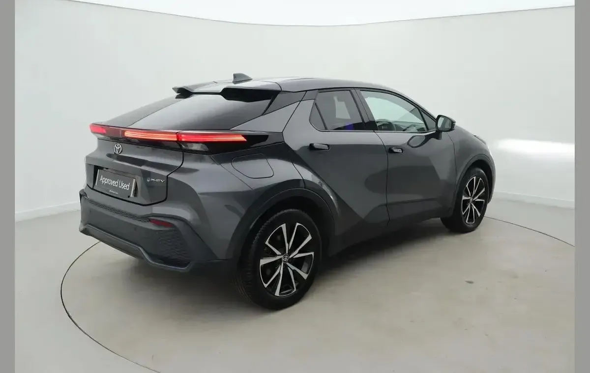 Used Toyota C-HR Design 220 HP (161 kW) 2025 Grey SUV