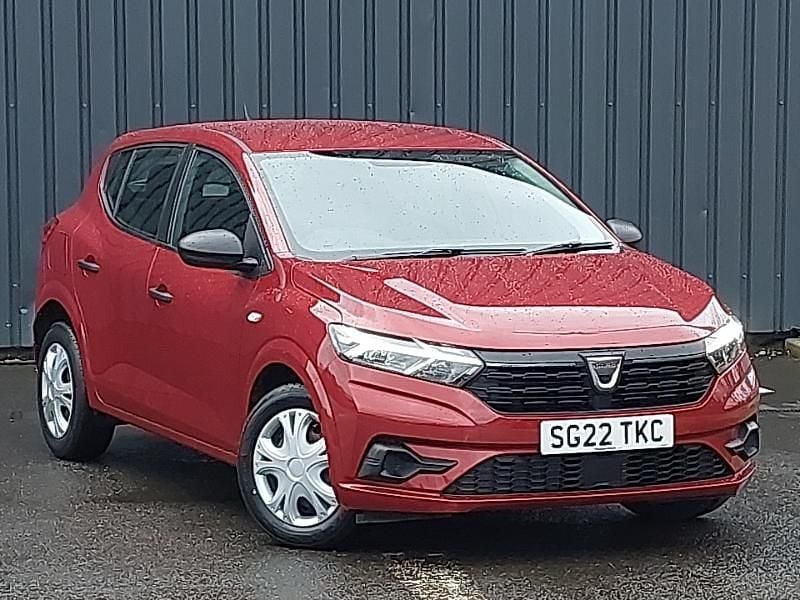 Used Dacia Sandero Essentiel 67 HP (49 kW) 2022 Red Hatchback