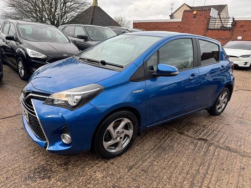 Used Toyota Yaris Hybrid 2016 Blue Hatchback