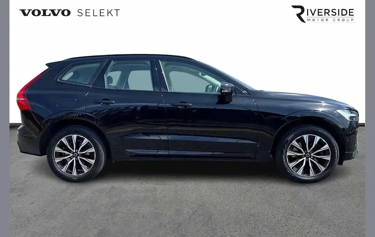 Used Volvo XC60 Plus 197 HP (144 kW) 2023 Onyx black SUV