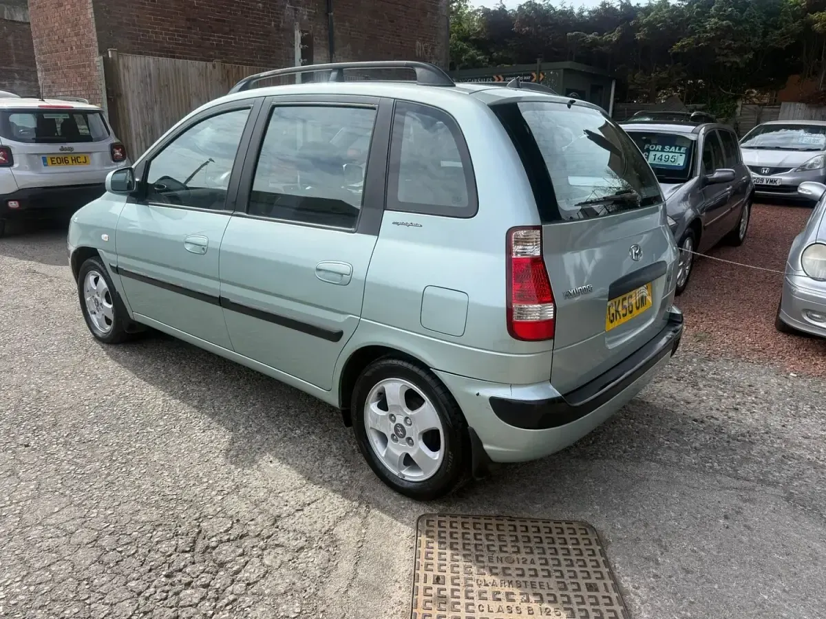 Used Hyundai Matrix 103 HP (75 kW) 2006 Silver MPV