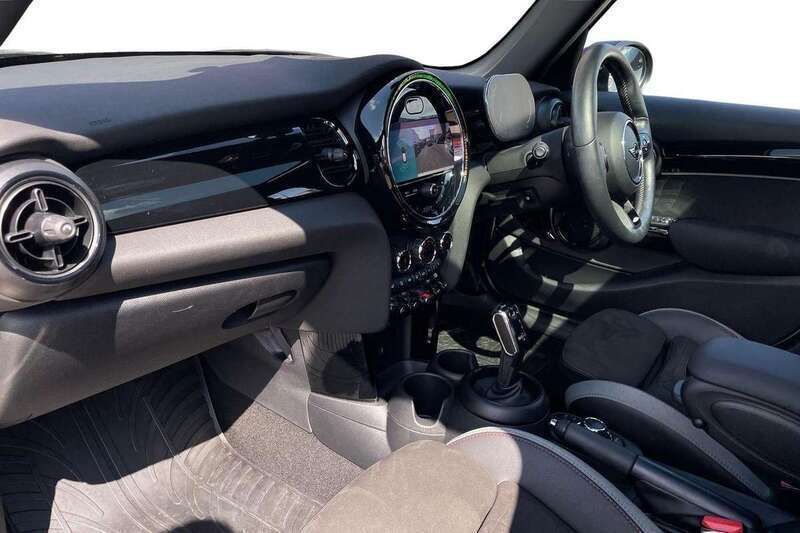 Image 2/4
