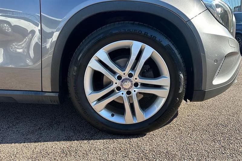 Used Mercedes GLA220 Premium 170 HP (125 kW) 2014 Mountain grey SUV