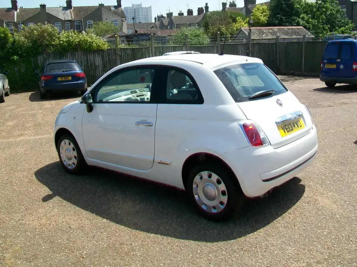 Used Fiat 500 Pop 69 HP (50 kW) 2013 White Hatchback