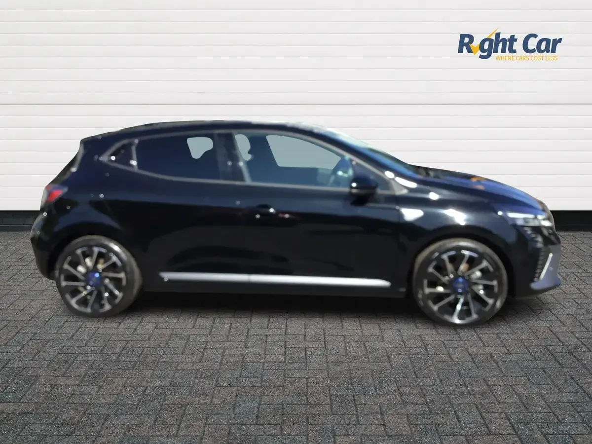 Used Renault Clio Esprit Alpine 143 HP (105 kW) 2025 Black  Hatchback