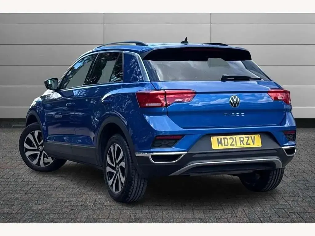Used VW T-Roc Active 110 HP (80 kW) 2021 Blue SUV