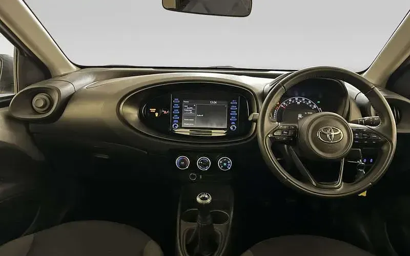 Used Toyota Aygo X PURE 72 HP (52 kW) 2025 SUV