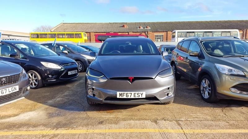 Used Tesla Model X 448 kW (610 HP) 2017 Silver SUV