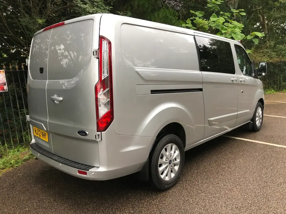 Used Ford Transit Custom Limited 170 HP (125 kW) 2022 Silver Van