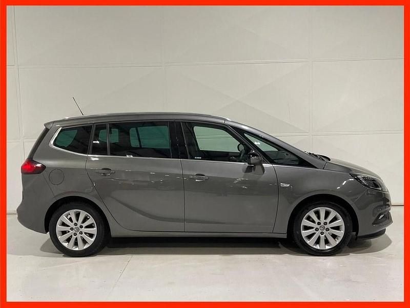 Used Vauxhall Zafira Tourer 140 HP (102 kW) 2018 Grey MPV