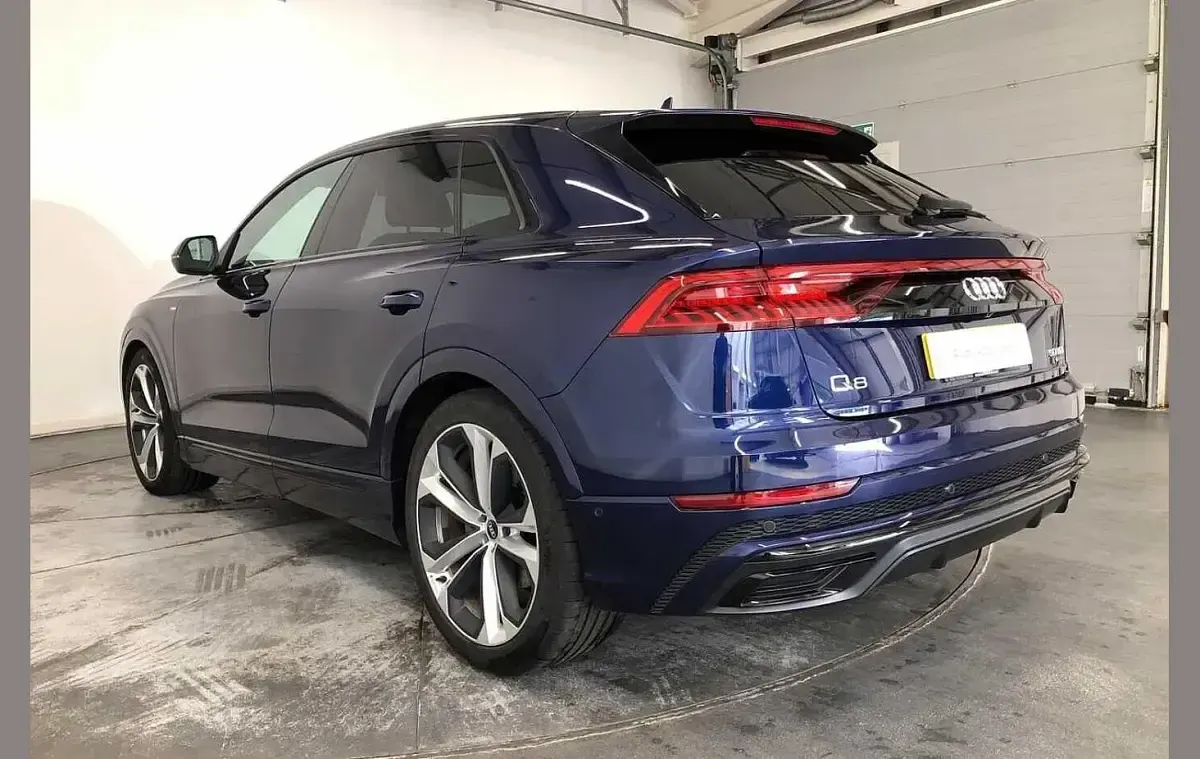 Used Audi Q8 Black Edition 286 HP (210 kW) 2021 Blue SUV