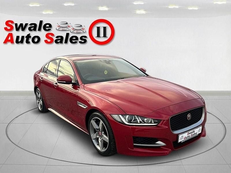 Used Jaguar XE R-Sport 180 HP (132 kW) 2017 Red Sedan
