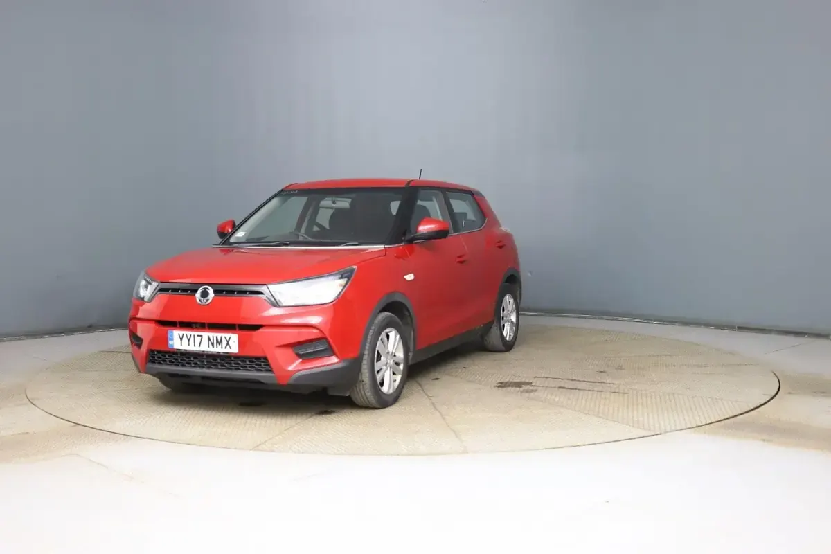 Used SsangYong Tivoli 128 HP (94 kW) 2017 Red SUV