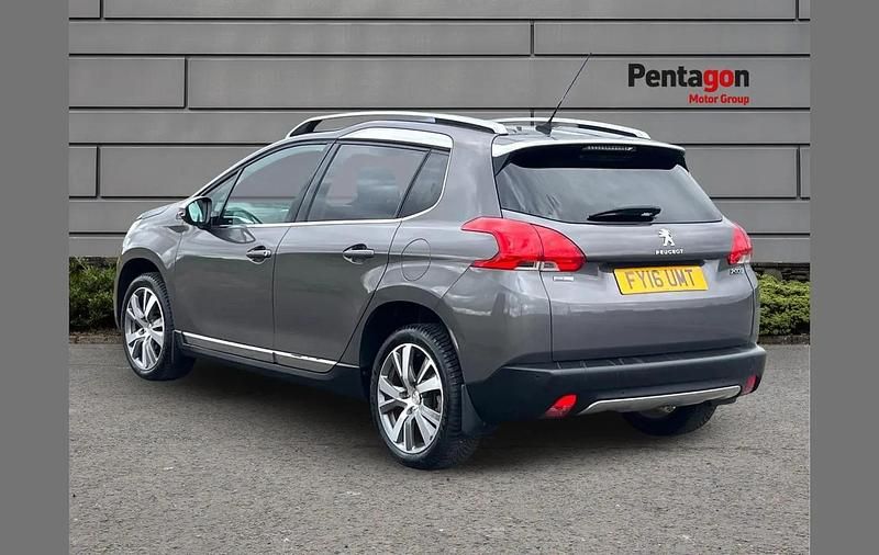 Second-hand Peugeot 2008 128 CP (94 kW) 2016 Gri SUV