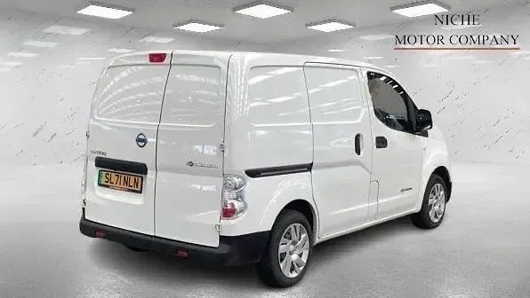 Used Nissan e-NV200 Acenta 80 kW (109 HP) 2021 White MPV