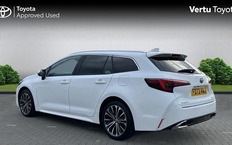 Used Toyota Corolla Design 196 HP (144 kW) 2025 Estate