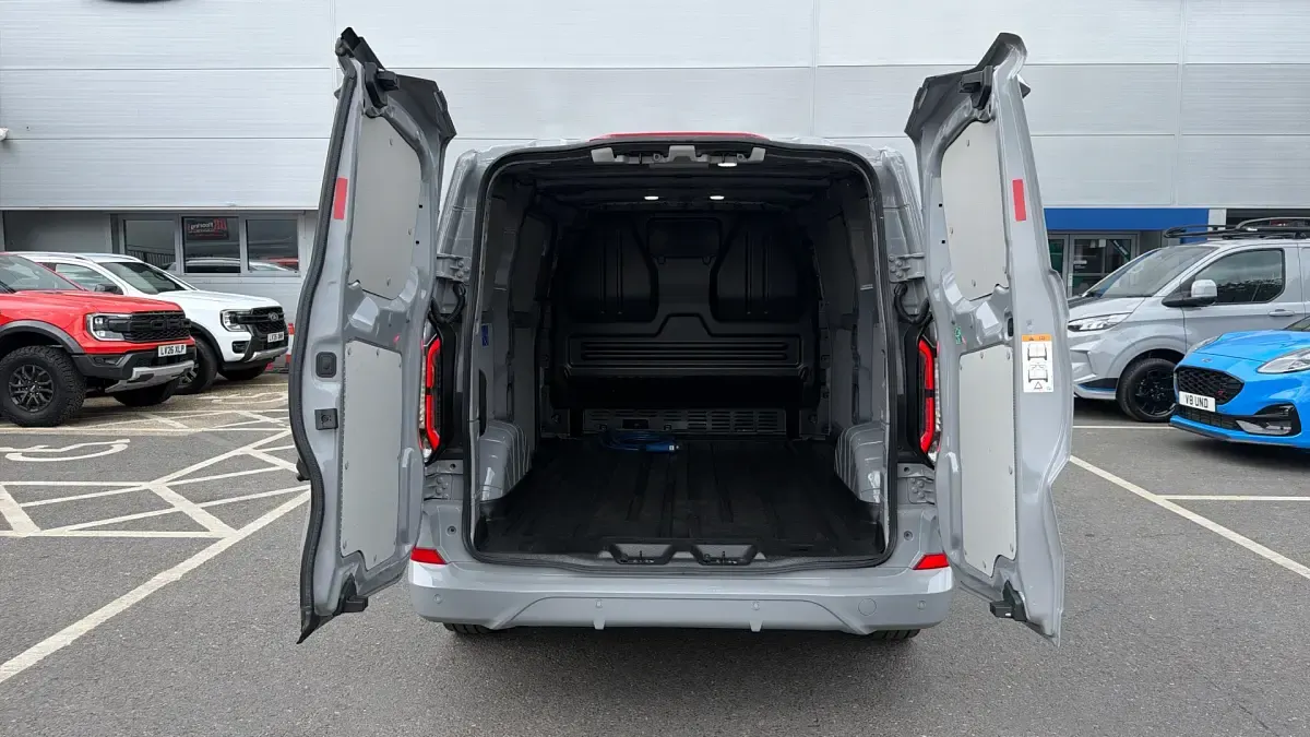 Begagnad Ford Transit Sport 160 kW (218 HK) 2025 Van