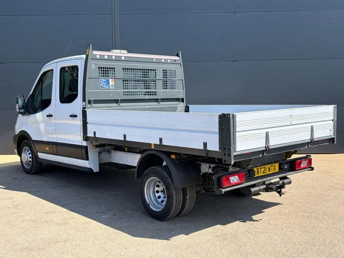 Begagnad Ford Transit S 2021 Vit Cab