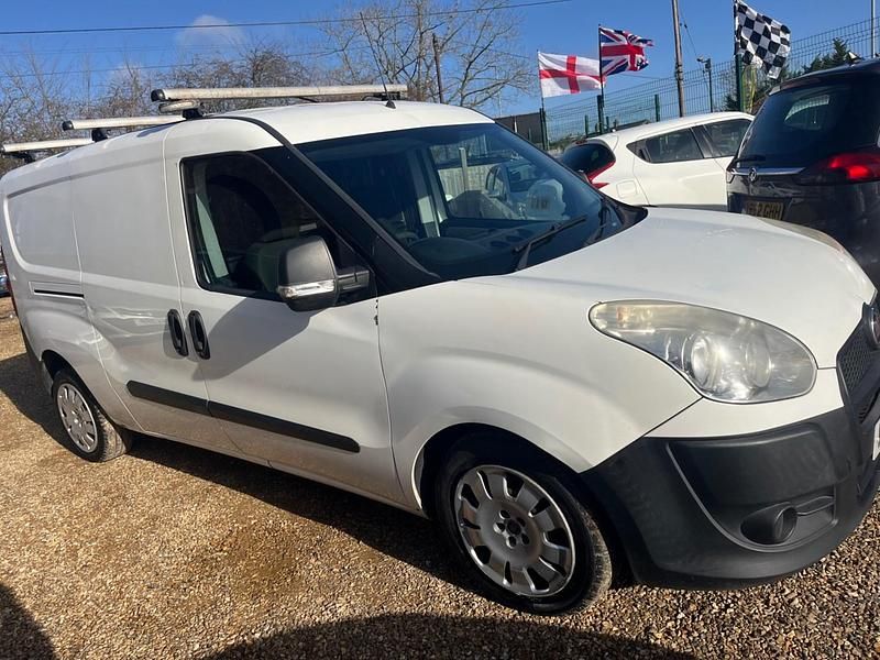 Used Fiat Doblò 2014 White MPV