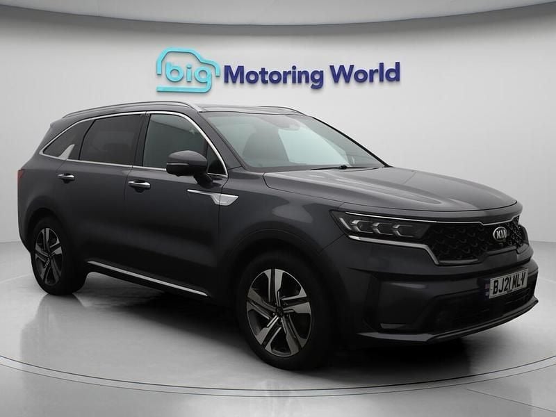 Grey Used 2021 Kia Sorento 2 SUV | £31,300 (A bit pricey) - Image 1/4