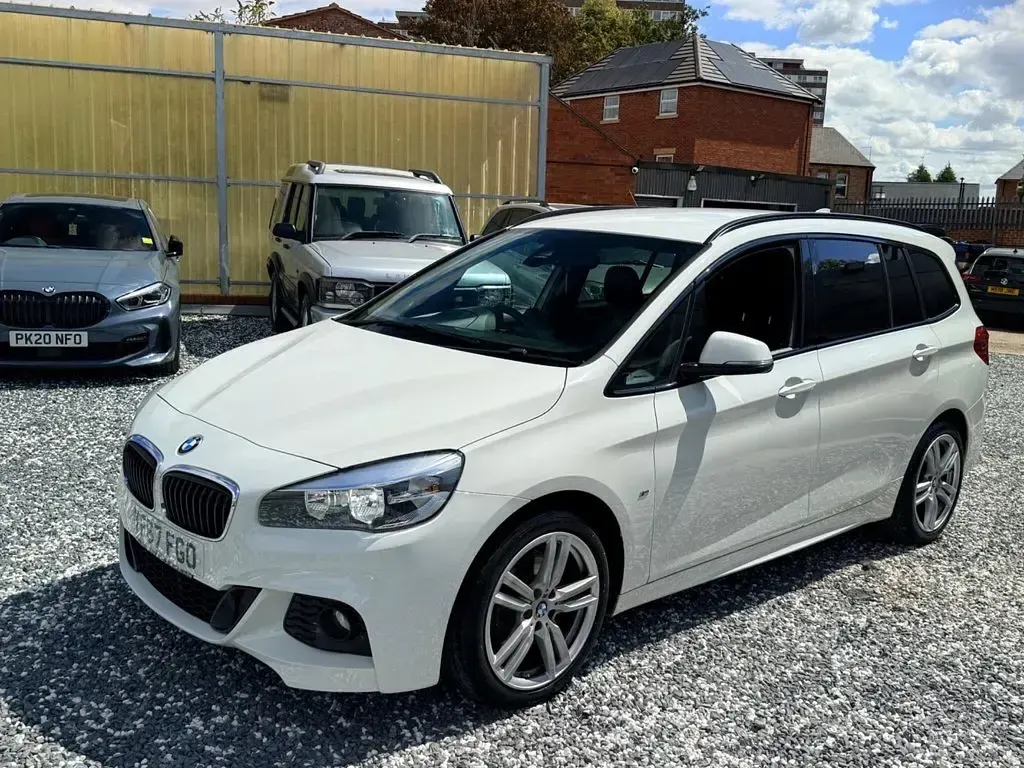Used BMW 218 M Sport 134 HP (98 kW) 2017 White Estate