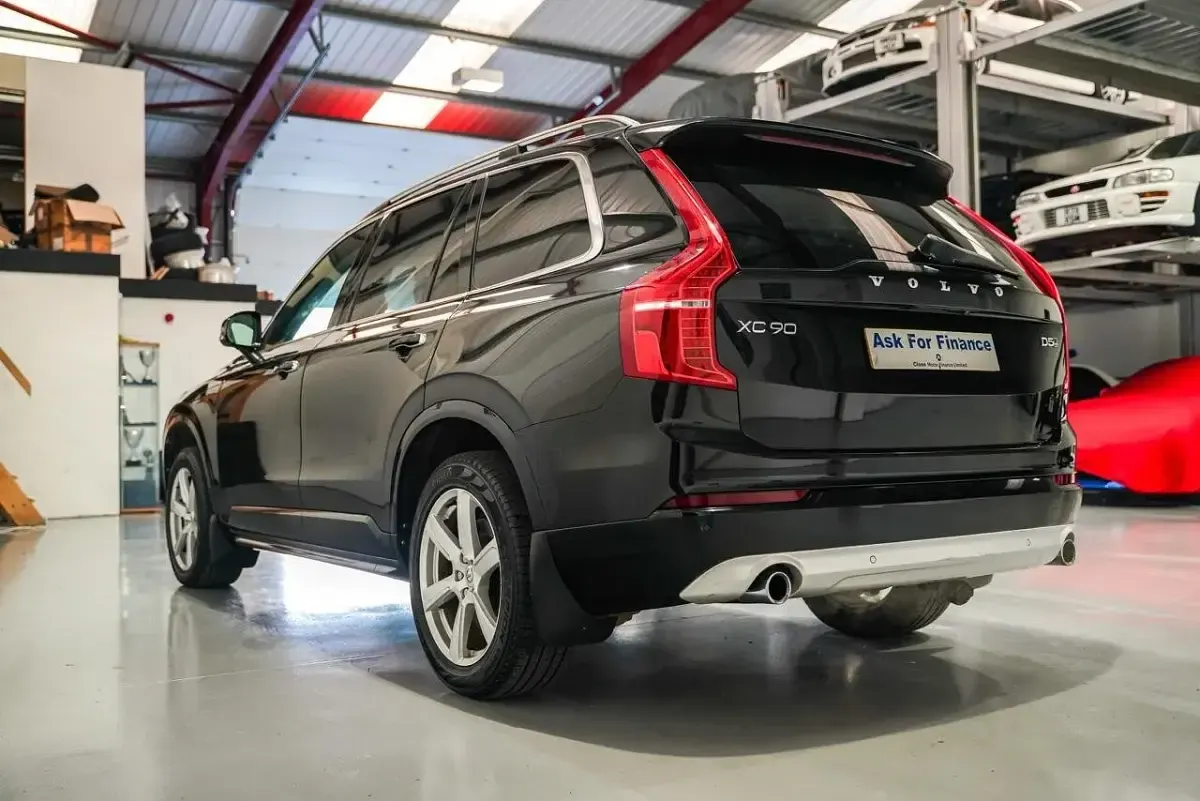 Used Volvo XC90 Inscription 235 HP (172 kW) 2018 Black SUV