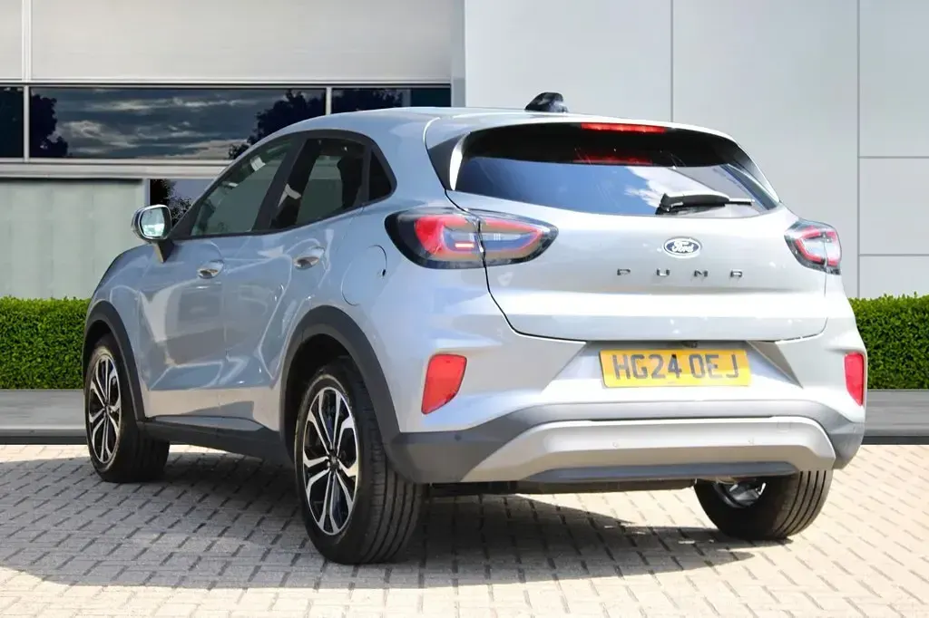 Used Ford Puma Titanium 125 HP (91 kW) 2024 Silver SUV