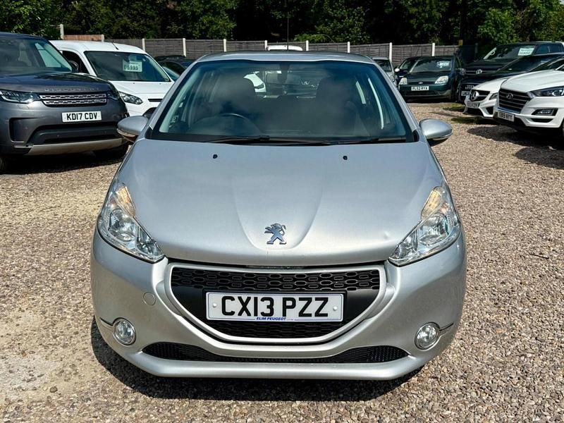 Używany Peugeot 208 Access 82 KM (60 kW) 2013 Srebrny Hatchback