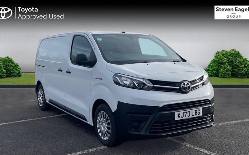 New 2025 Toyota Proace MPV | £30,882 - Image 1/4