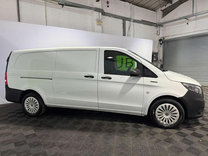 Used Mercedes e-Vito Progressive 85 kW (116 HP) 2024 White MPV