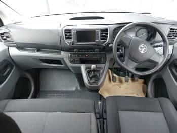 Used Vauxhall Vivaro Edition 120 HP (88 kW) 2022 Grey MPV