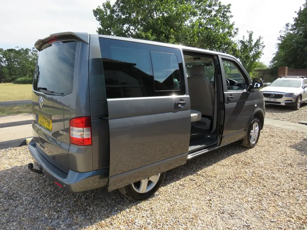 Used VW T5 140 HP (102 kW) 2012 Grey Van