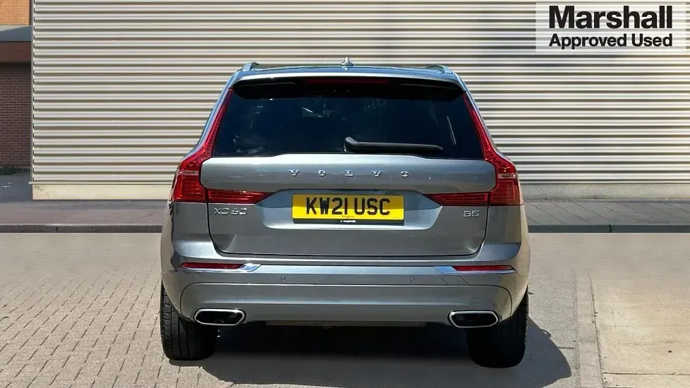 Used Volvo XC60 Inscription 250 HP (183 kW) 2021 Grey SUV