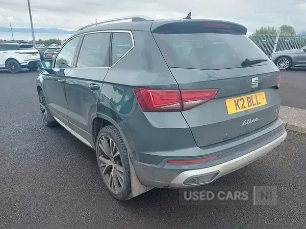 Usado Seat Ateca 4Drive 150 CV (110 kW) 2022 Verde SUV