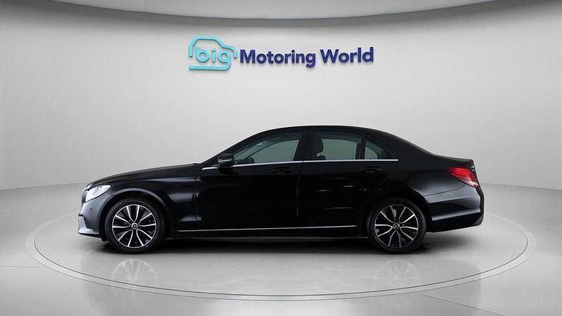 Used Mercedes C180 SE 156 HP (114 kW) 2020 Black Sedan
