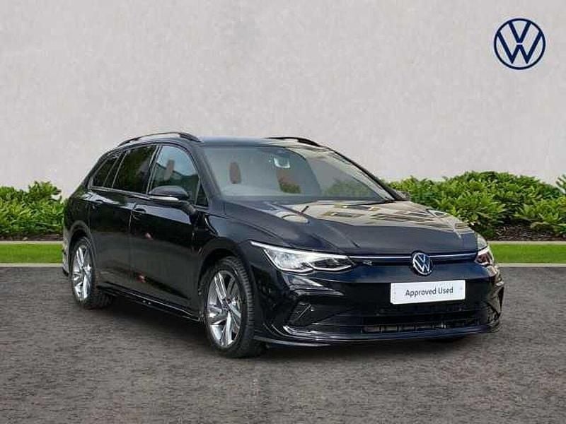 Used 2024 VW Golf VIII Estate | £24,000 (A bit pricey) - Image 1/4